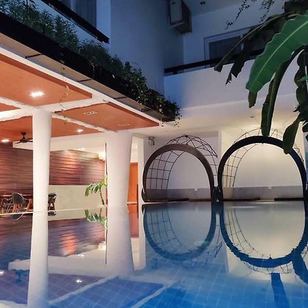 Hotel Records พนมเปญ ภายนอก รูปภาพ