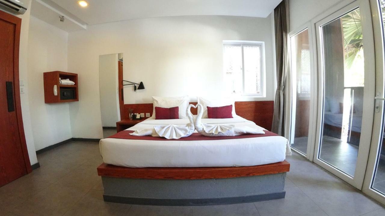 Hotel Records พนมเปญ ภายนอก รูปภาพ