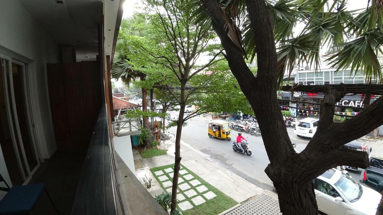 Hotel Records พนมเปญ ภายนอก รูปภาพ