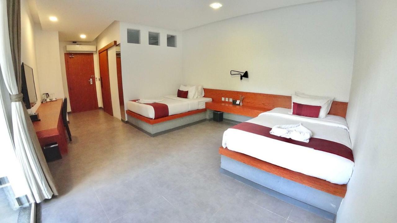 Hotel Records พนมเปญ ภายนอก รูปภาพ