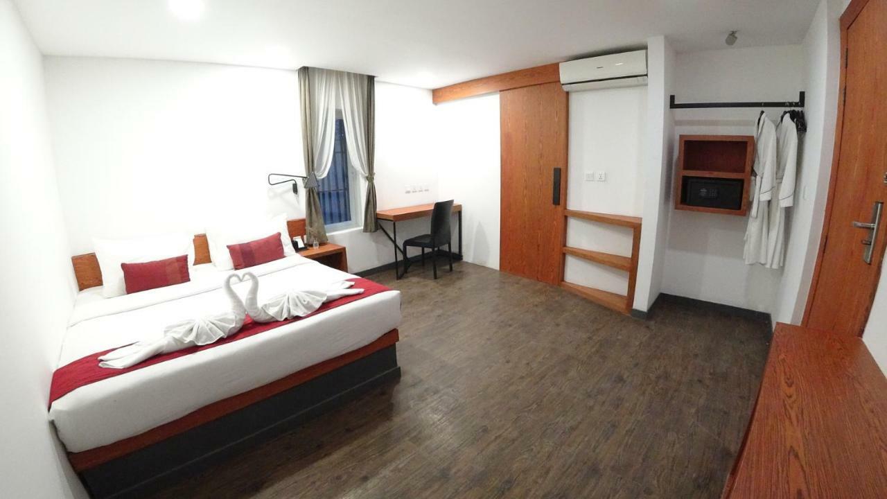 Hotel Records พนมเปญ ภายนอก รูปภาพ