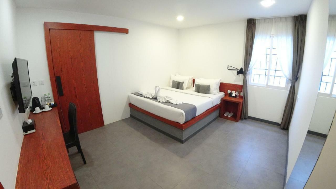 Hotel Records พนมเปญ ภายนอก รูปภาพ