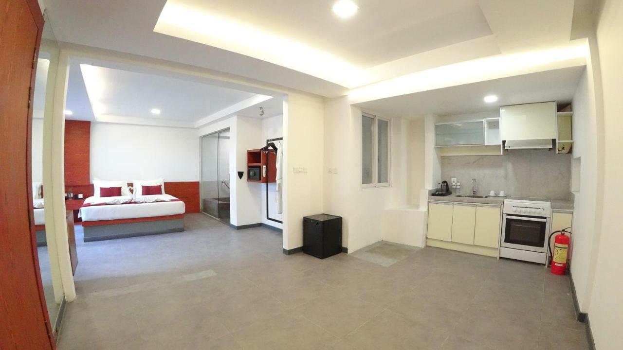 Hotel Records พนมเปญ ภายนอก รูปภาพ