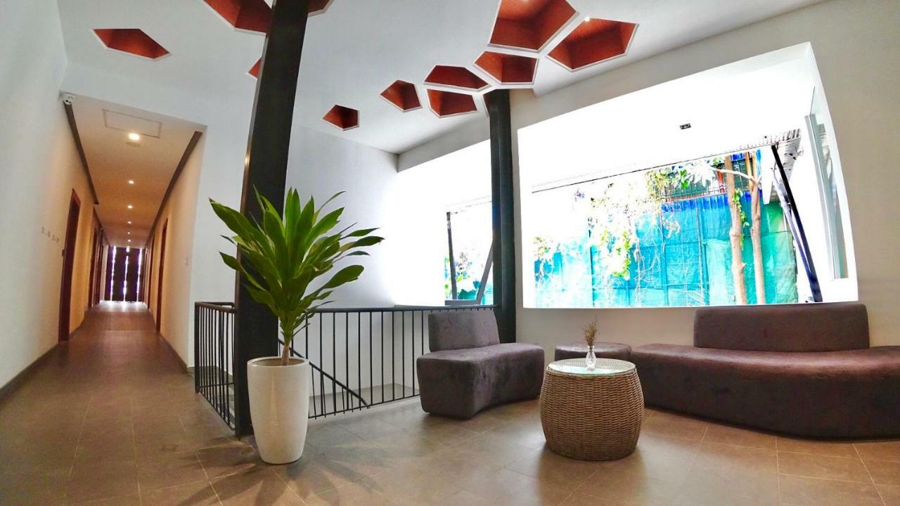 Hotel Records พนมเปญ ภายนอก รูปภาพ