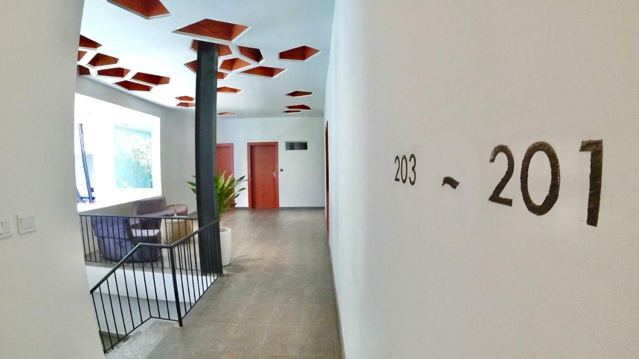 Hotel Records พนมเปญ ภายนอก รูปภาพ