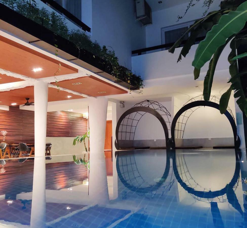 Hotel Records พนมเปญ ภายนอก รูปภาพ
